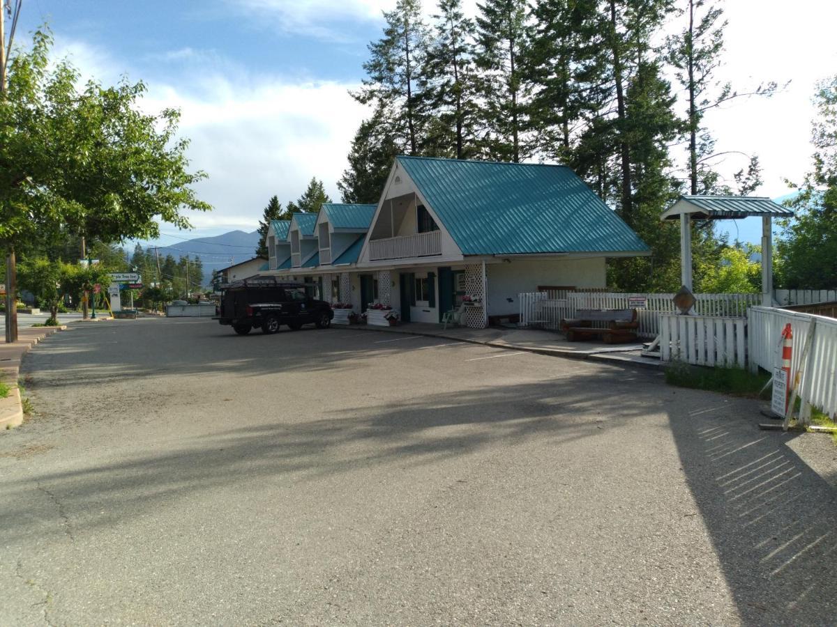Appletree Inn เรเดียมฮอตสปริงส์ ภายนอก รูปภาพ