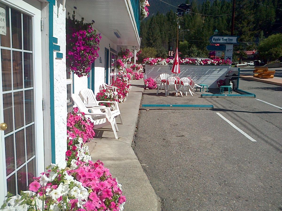 Appletree Inn เรเดียมฮอตสปริงส์ ภายนอก รูปภาพ